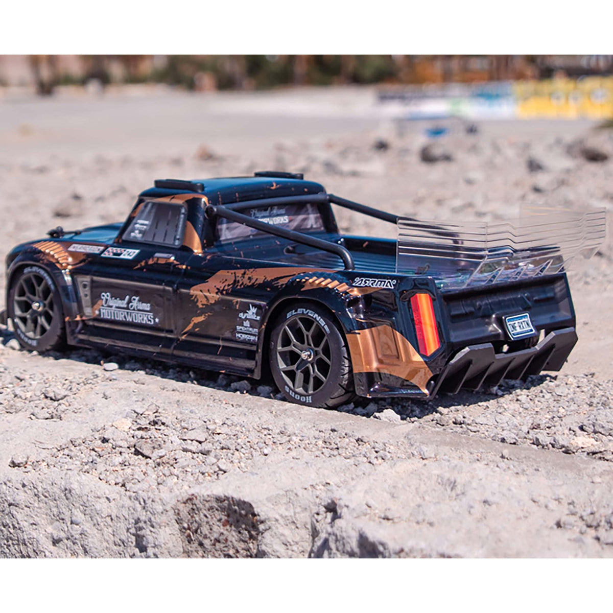 ARRMA RC Truck 1/8 Infraction 4X4 3S BLX 4WD All-Road Street Bash Resto-Mod Truck RTR