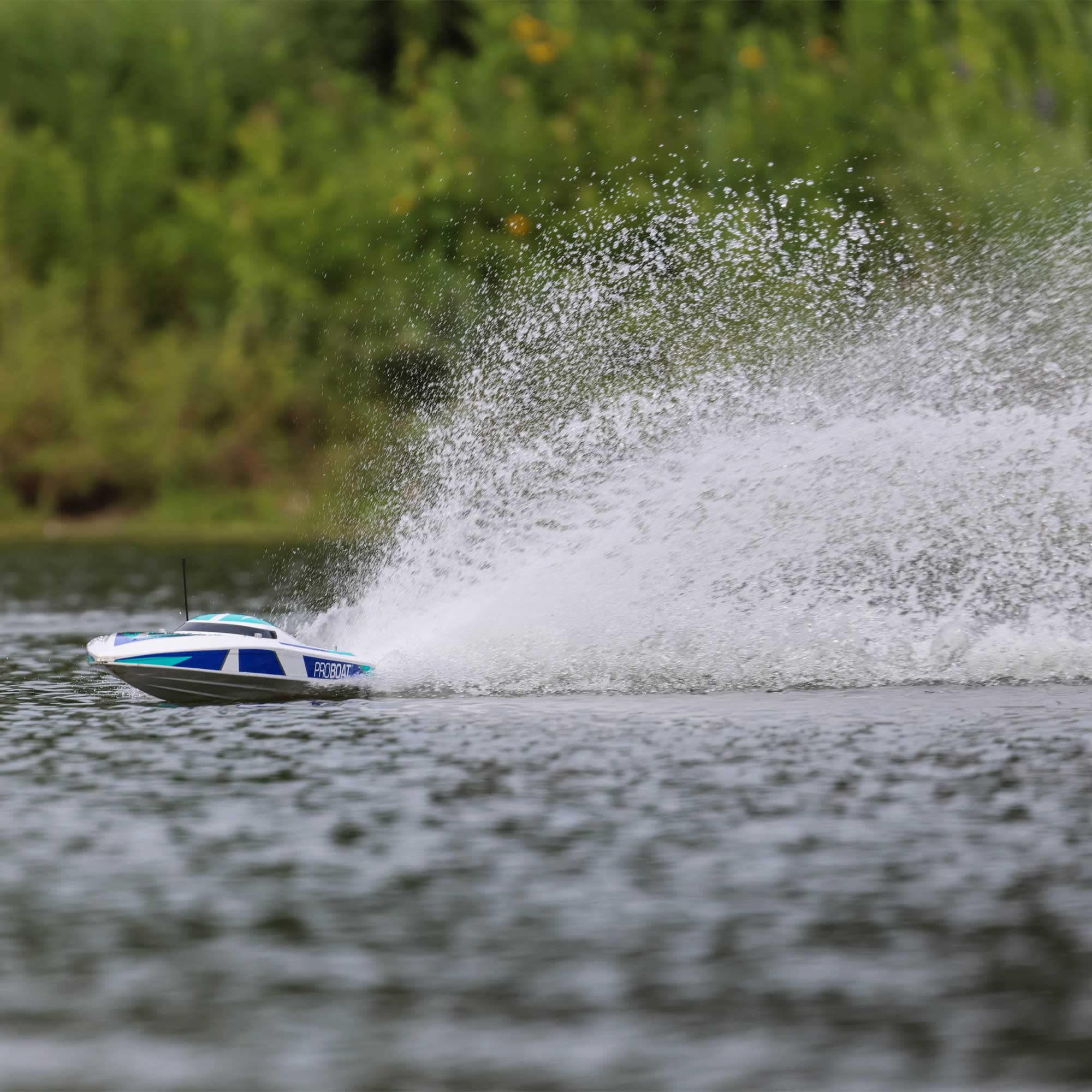 ProBoat PRB08032V2T2 Sonicwake V2 36" Brushless Deep-V Self-Righting RTR, White