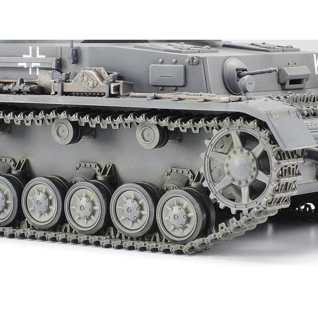 Tamiya 35374 1/35 German Tank Panzerkampfwagen IV Ausf.F Model Kit