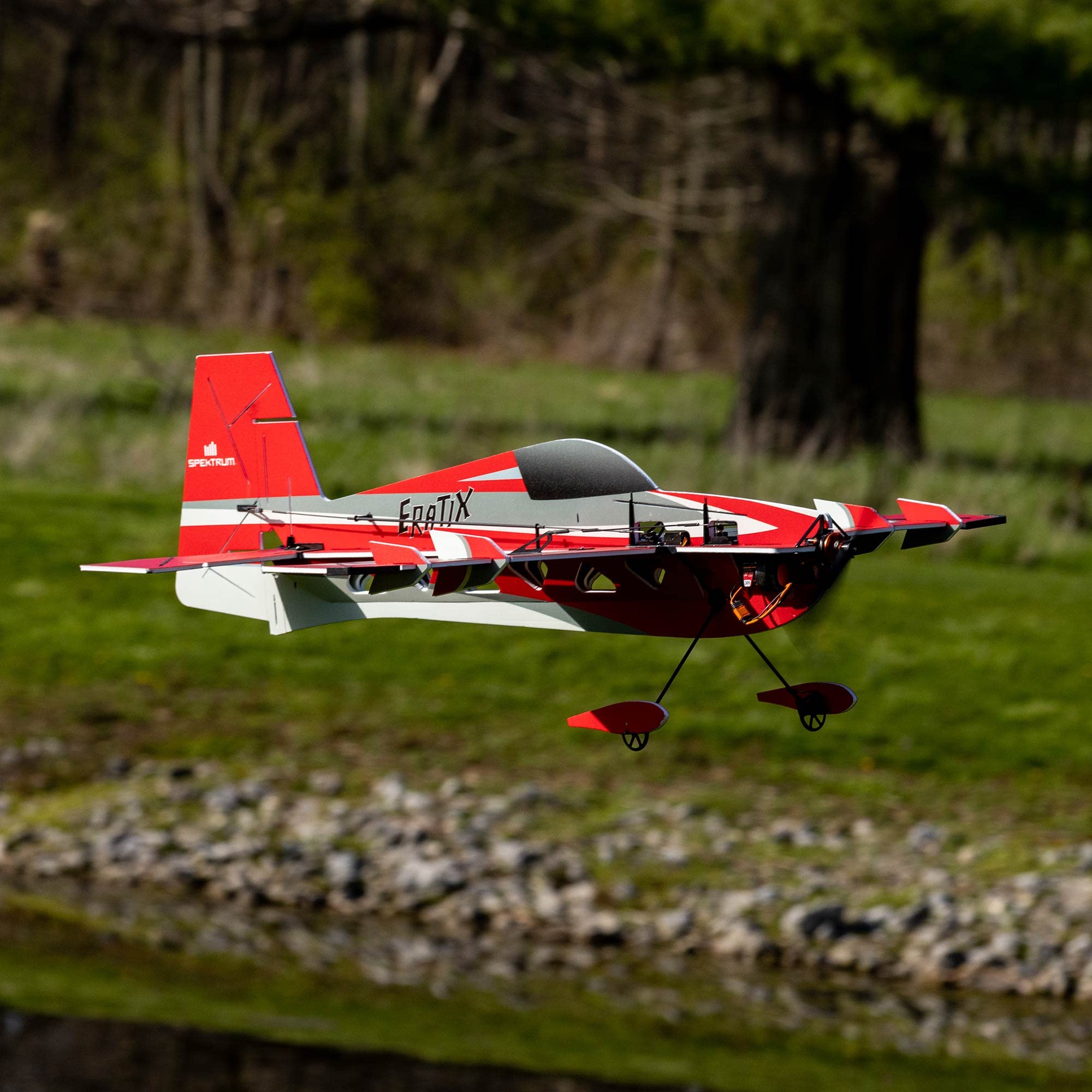 E-Flite EFL01950 Eratix 3D Flat Foamy 860mm BNF-Basic