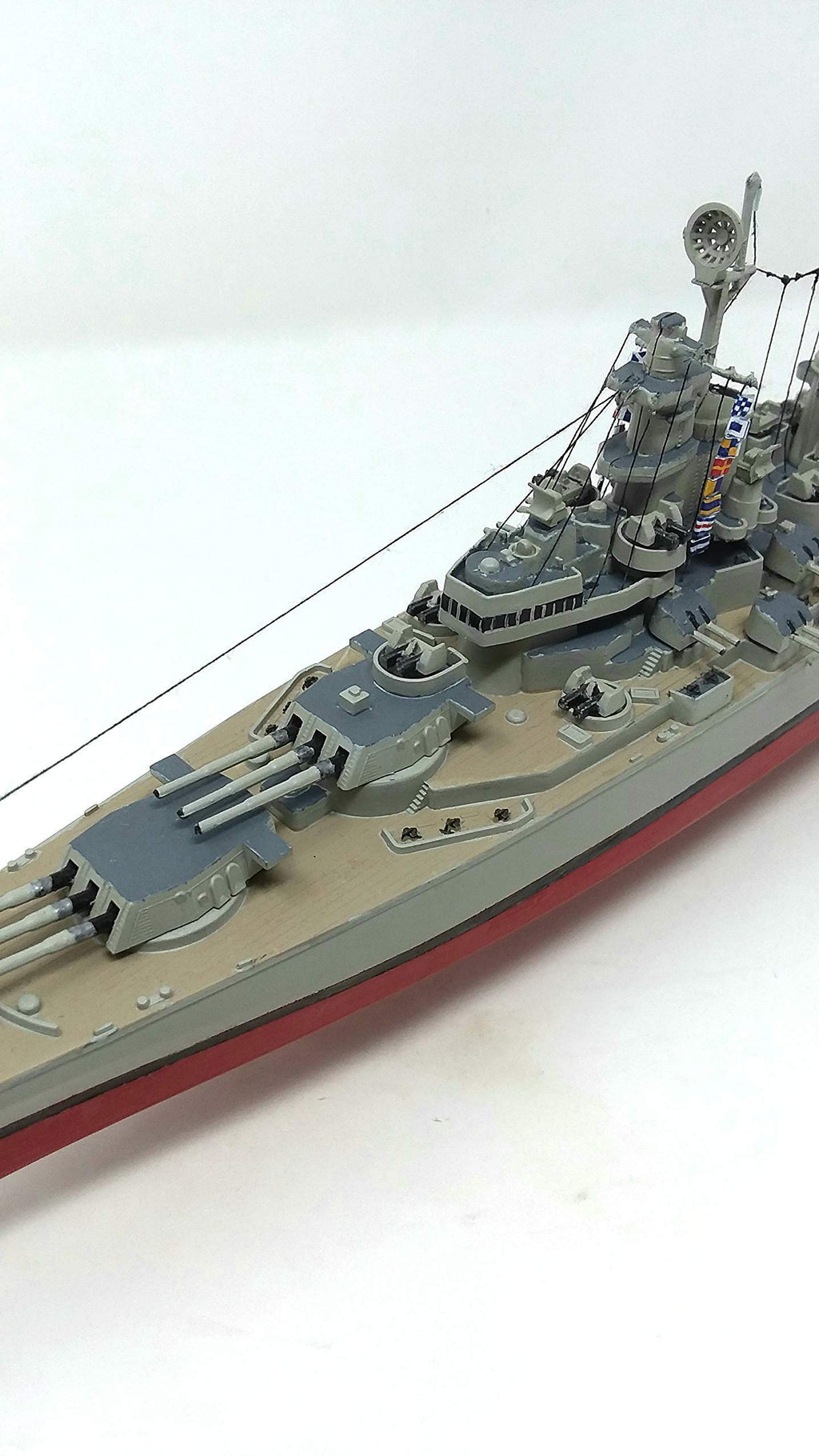 Atlantis H369 USS Iowa BB-61  Big Battleship Plastic Model 1/535