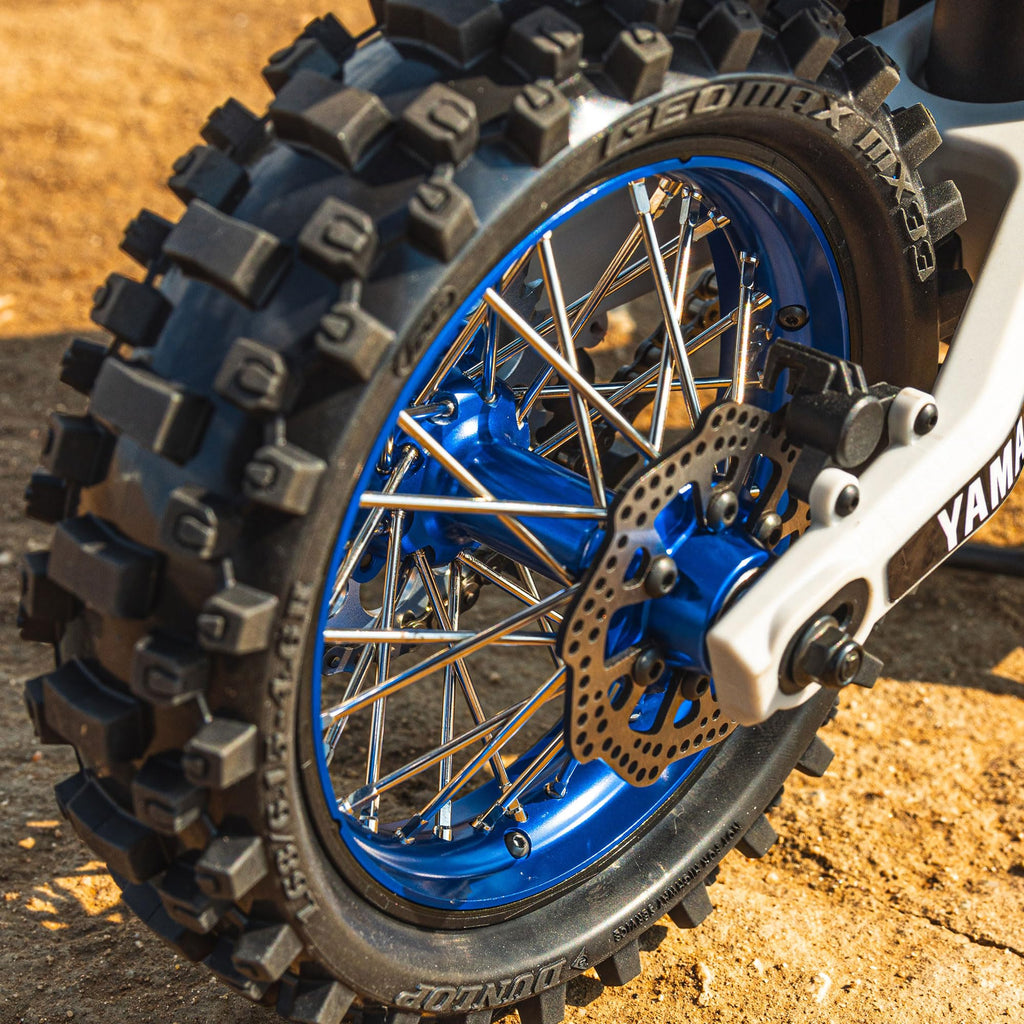 Pro-Line PRO283702 Pro-Spec Aluminum Rear Hub, Blue: Promoto-MX