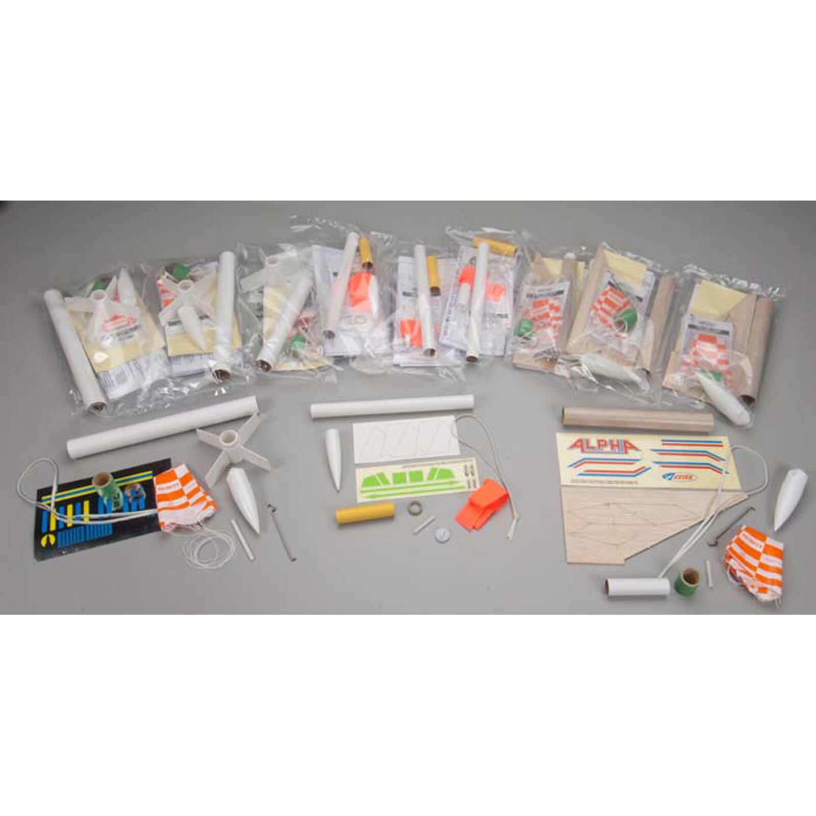 Estes 1753 Alpha/Viking and Generic Bulk Pack Model Rockets (12)